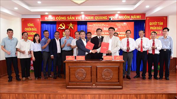 Hội nghị chuyển giao và tiếp nhận Đảng bộ Công ty thủy điện Ialy