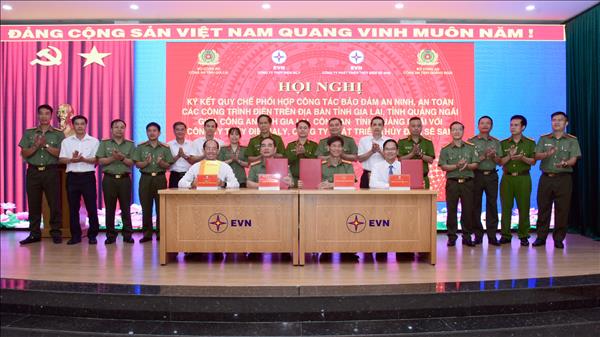 Hội nghị ký kết Quy chế phối hợp với Công an tỉnh Gia Lai và Công an tỉnh Quảng Ngãi